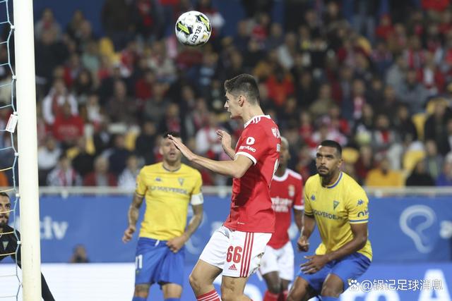 埃因霍温内部会议纪要流出：清晨外线爆发；葡超使命明确；数据趋势出现新变化