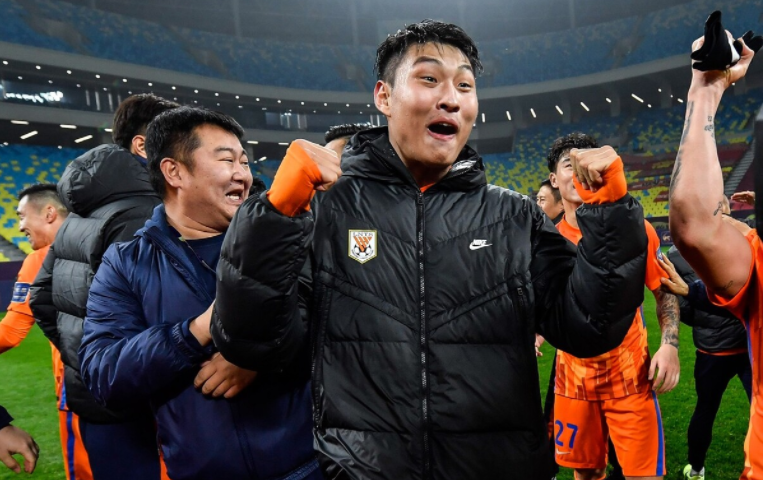 九游网页版入口-包含集结日摩纳哥调整名单：德甲节点到来；球迷炸锅；数据趋势出现新变化的词条