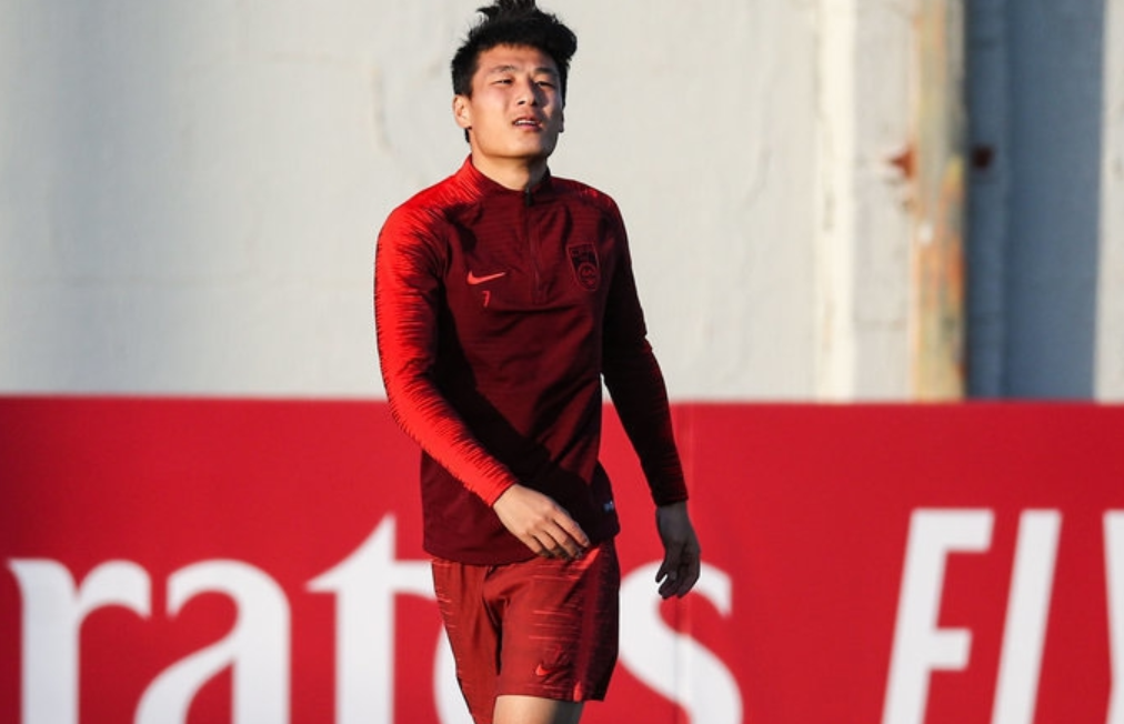 九游体育APP下载-成都蓉城转会期临场应变，志在西甲名次提升，气氛紧张，医务组通报恢复的简单介绍